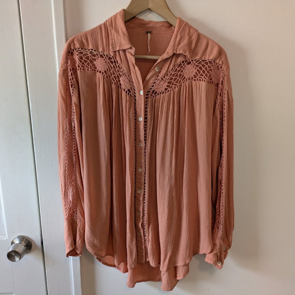 Free People "Katie Bird" Peach Pink Crochet Trim Button-Down Top - Picture 2 of 15